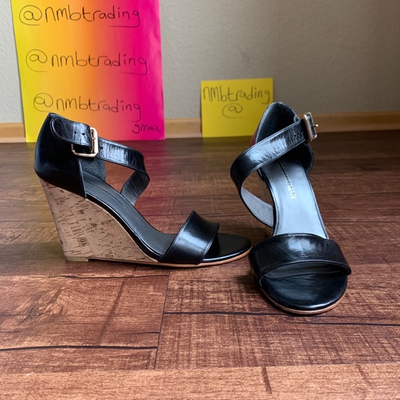🇺🇸🇺🇸Stuart Weitzman black leather cork wedge sandals
